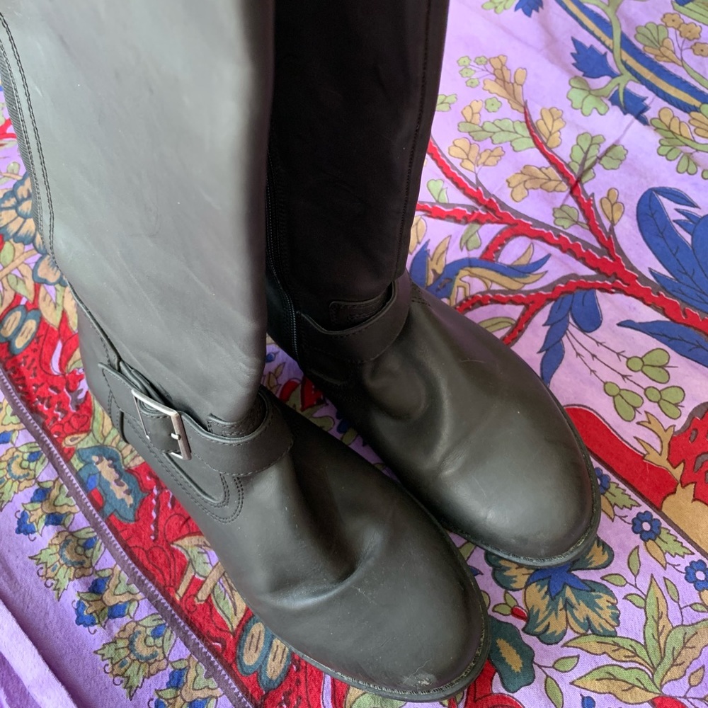 AEO beautiful riding boots
